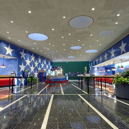 ดิสนีย์ ออล-สตาร์ สปอร์ต รีสอร์ต Hotel เลก บูเอนา วิสตา ภายนอก รูปภาพ